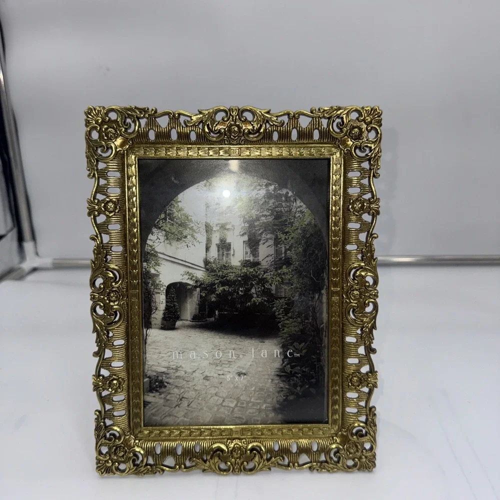 Mason Lane Metal Gold Tone 5